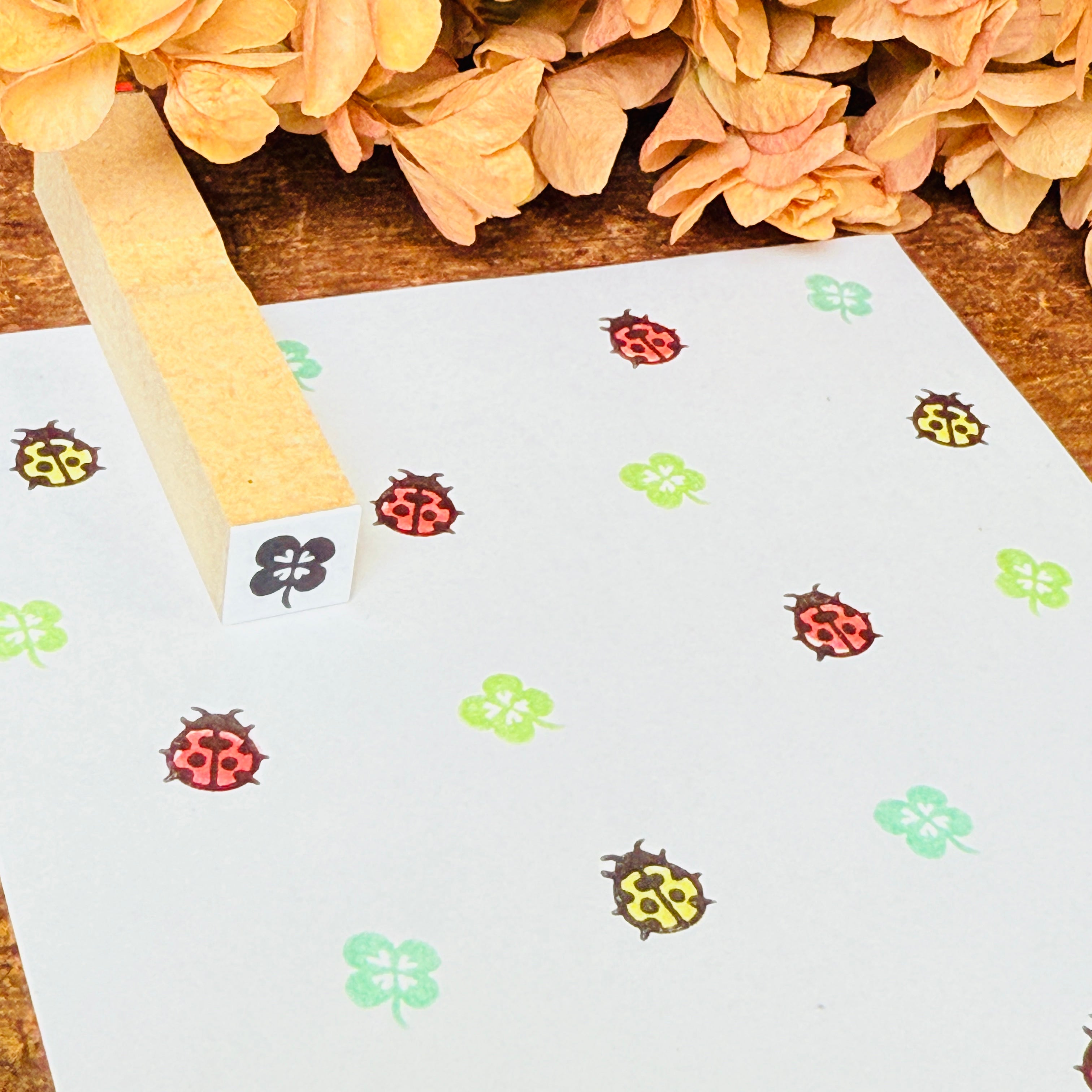 Lucky Clover (Four-Leaf Clover)