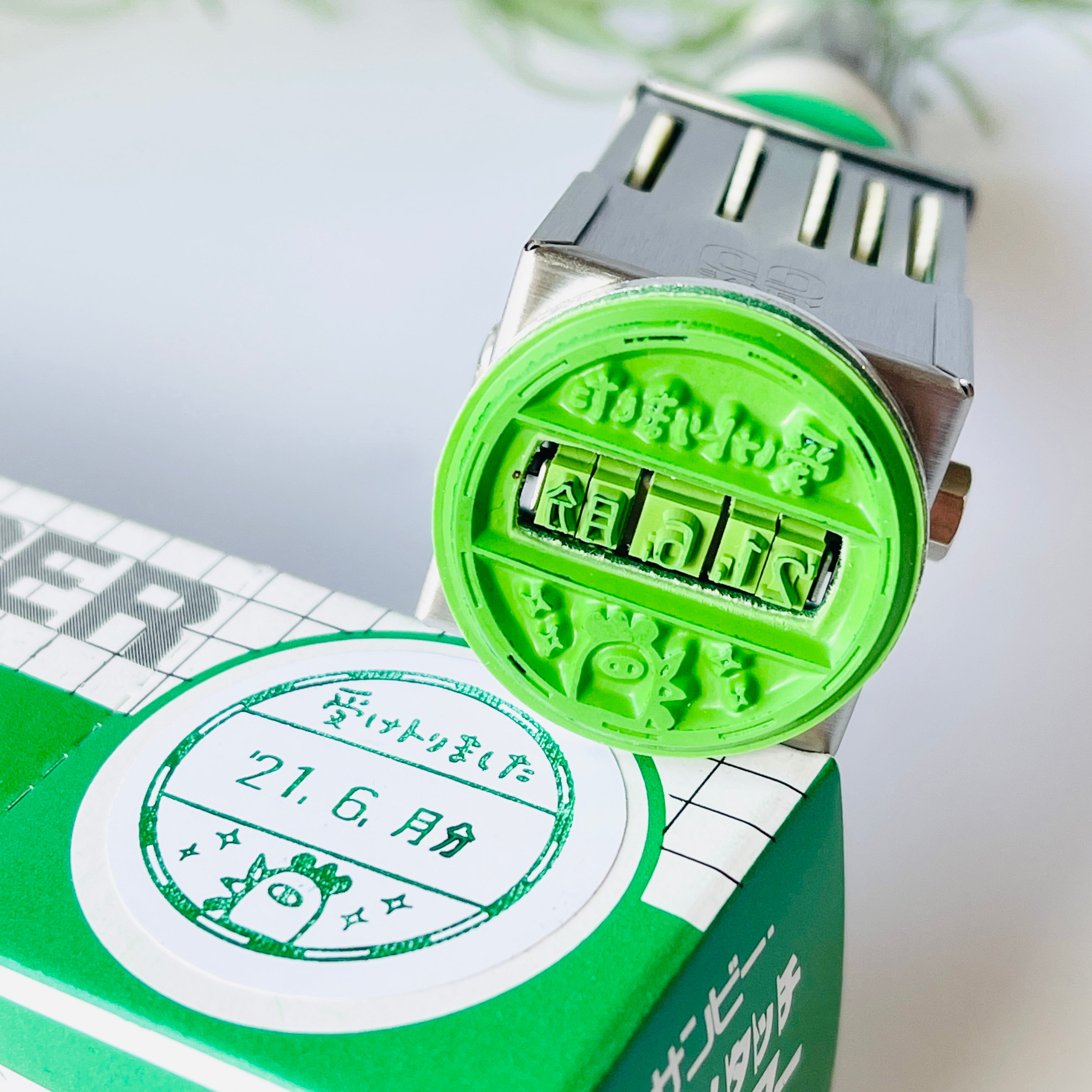 Rotating Date Stamp With Adjustable Dials "Kokkeko Teacher - Received" (No. 8 Circle)*