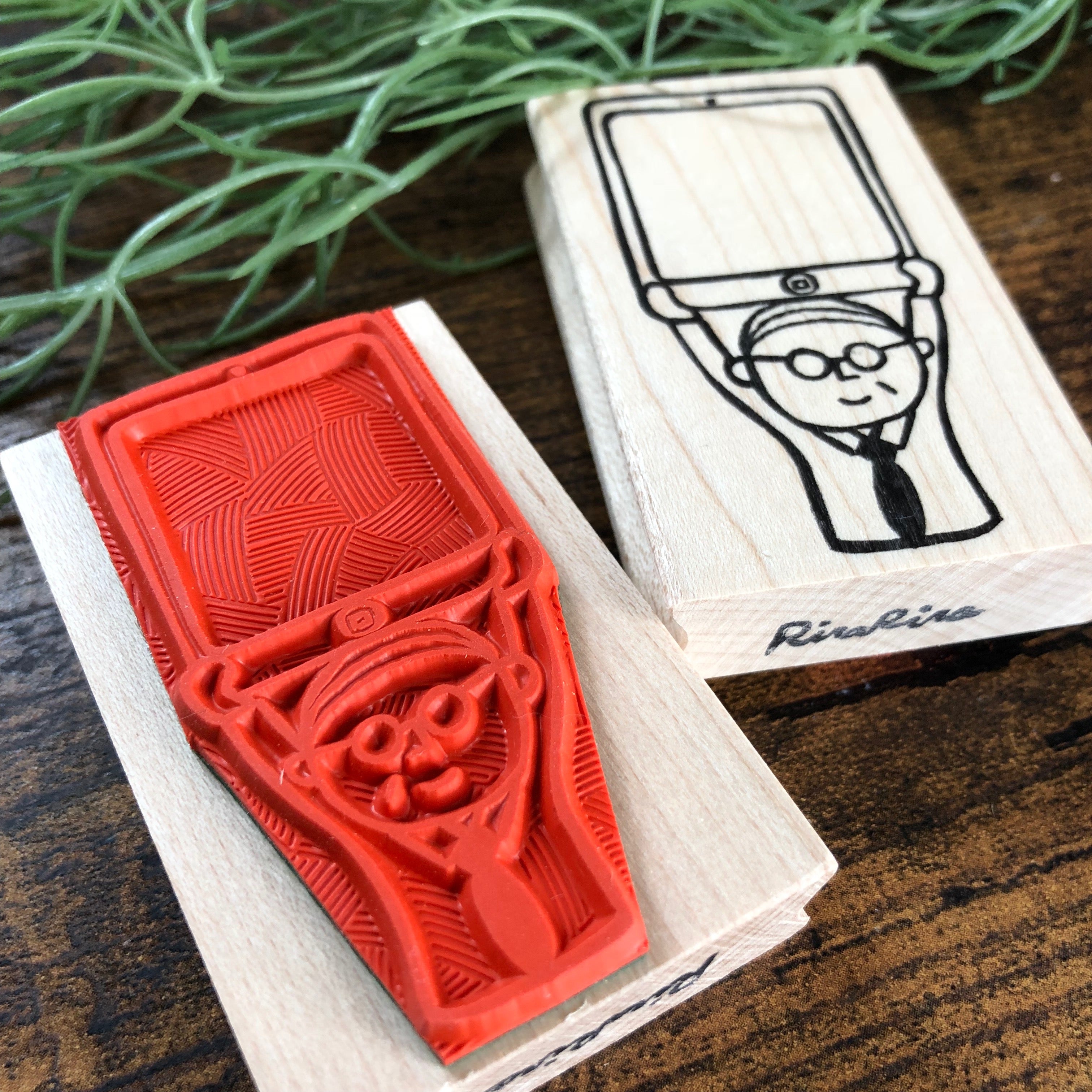 Mr.Megane "Mobile Phone Frame"
