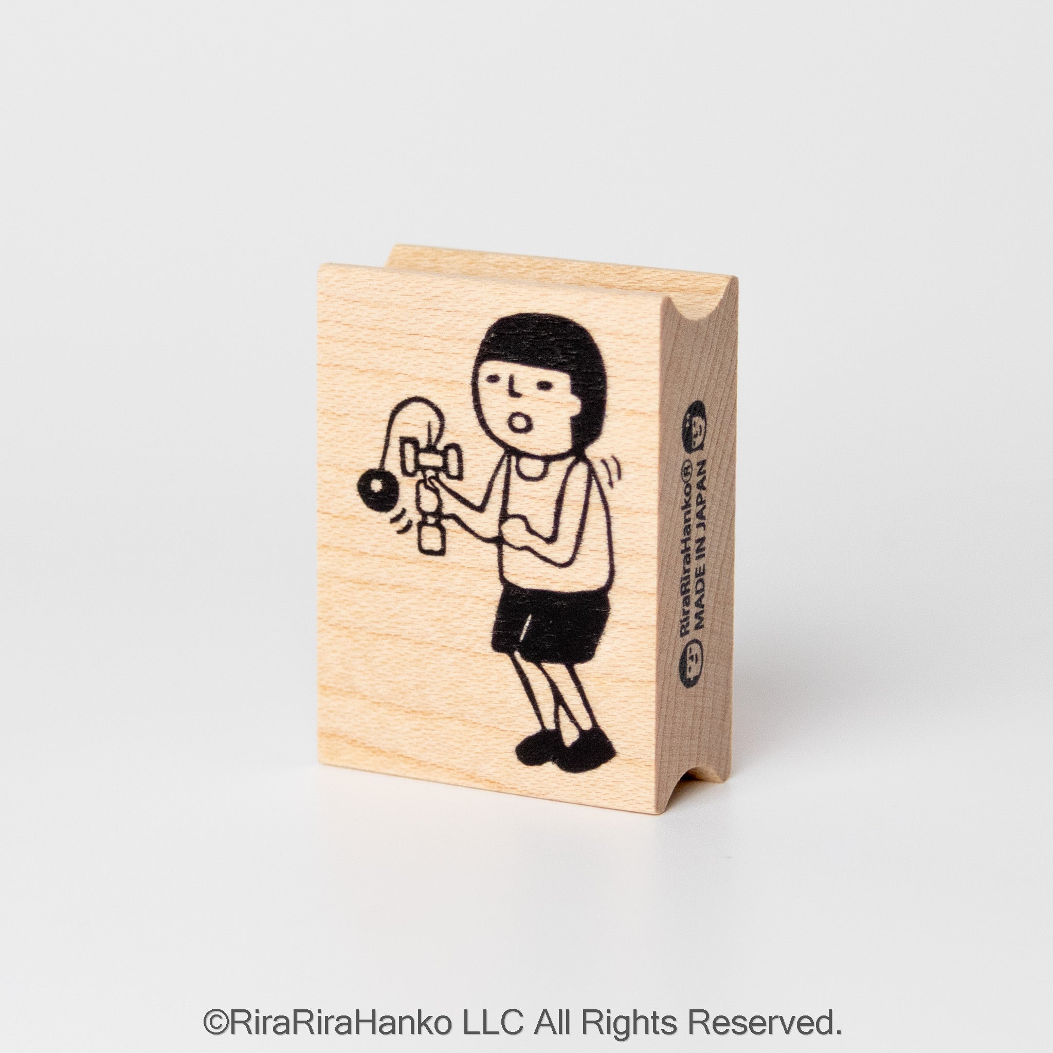 Mamoru-kun "Playing Kendama"