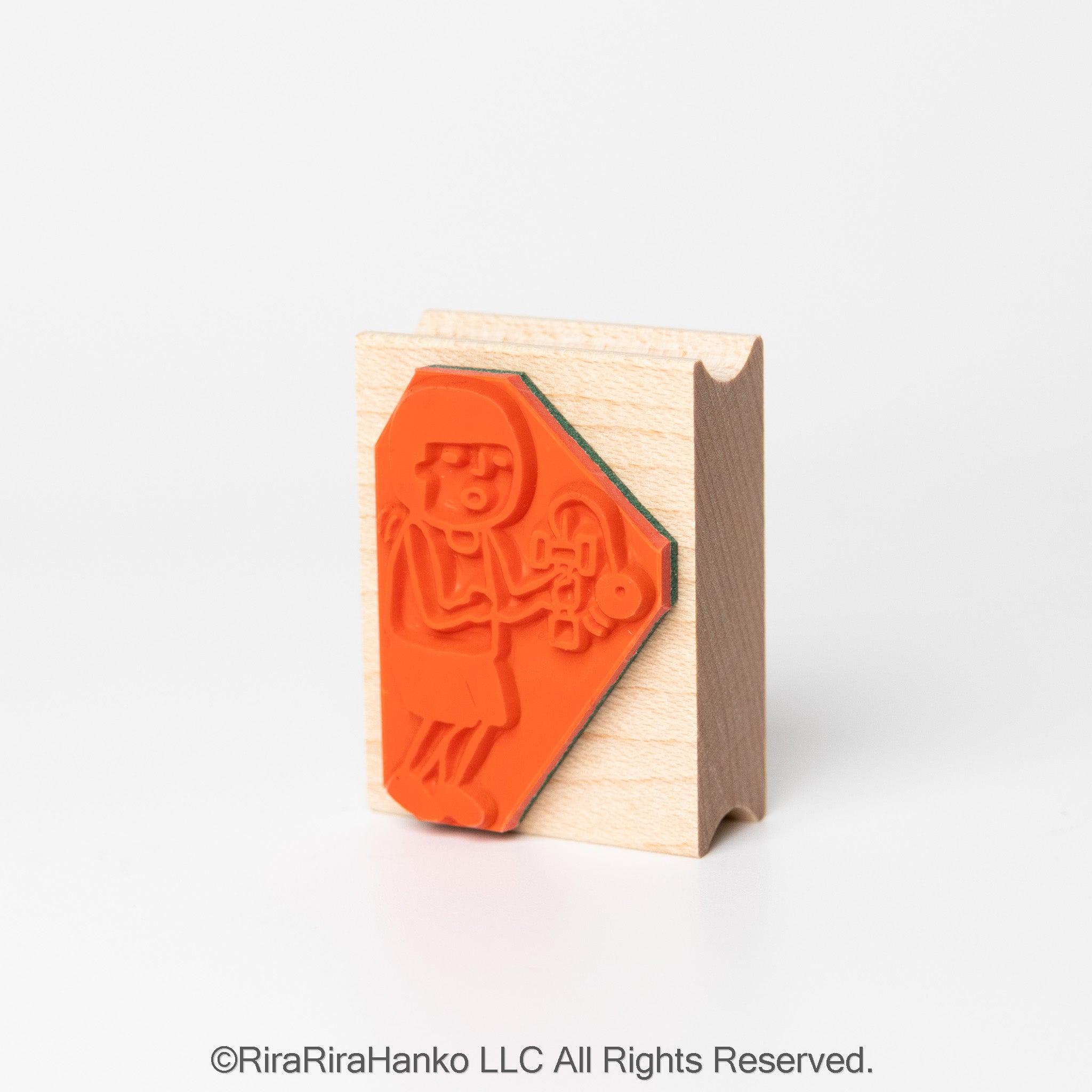 Mamoru-kun "Playing Kendama"