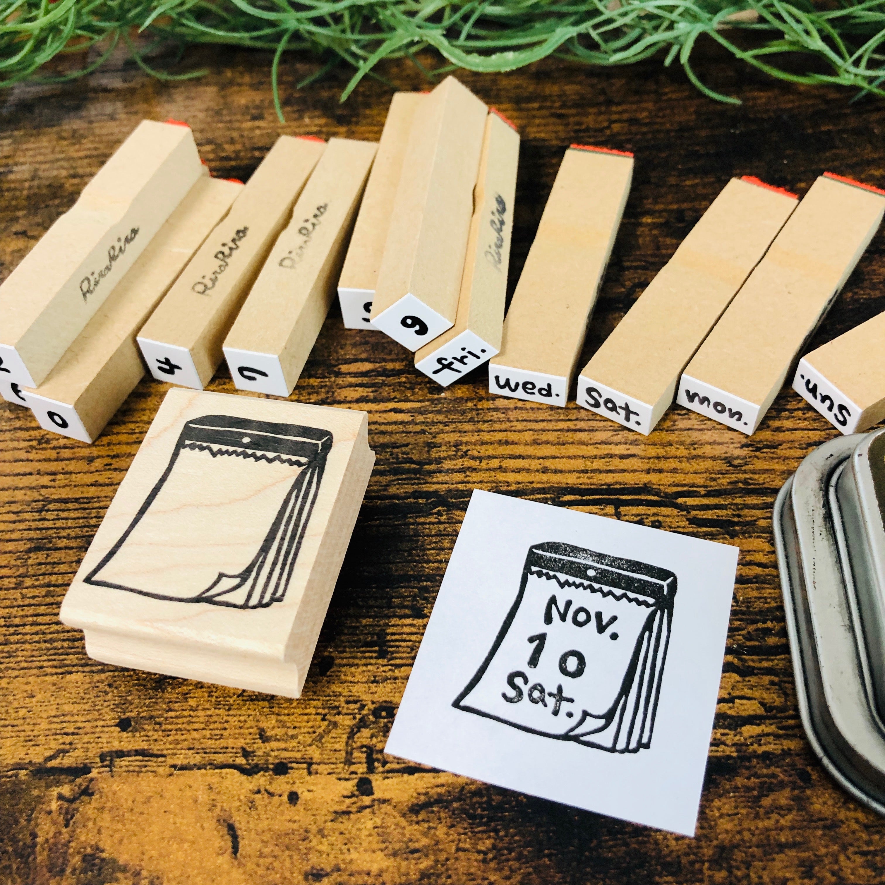 Flip Calendar Frame