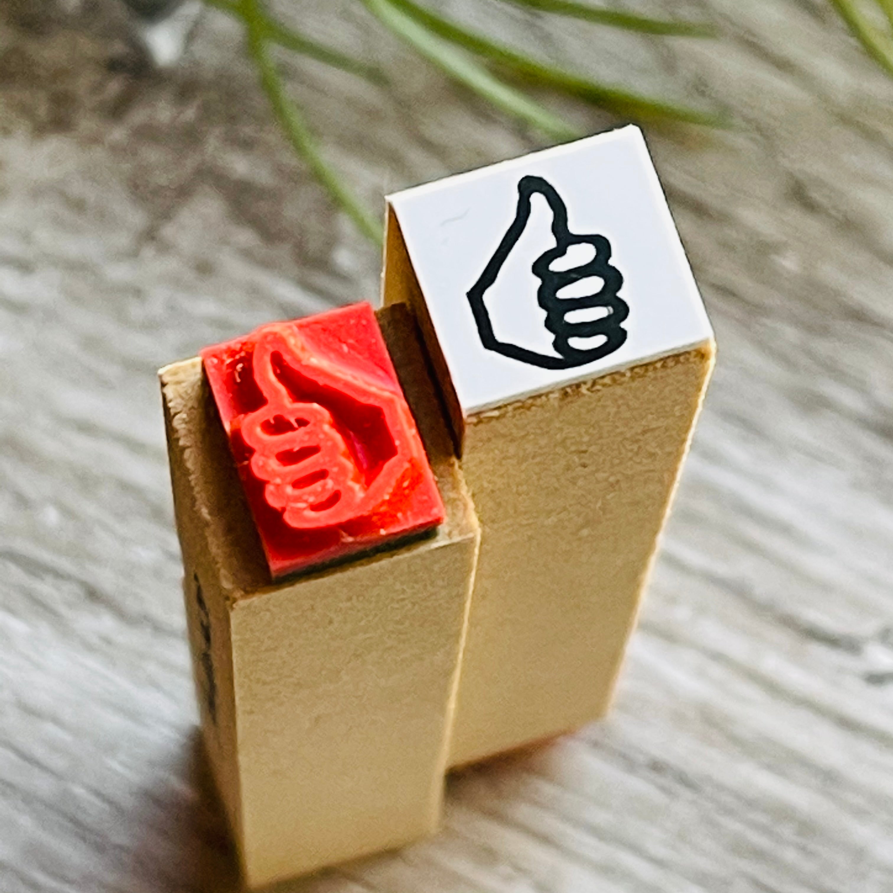 Thumbs Up / Like!