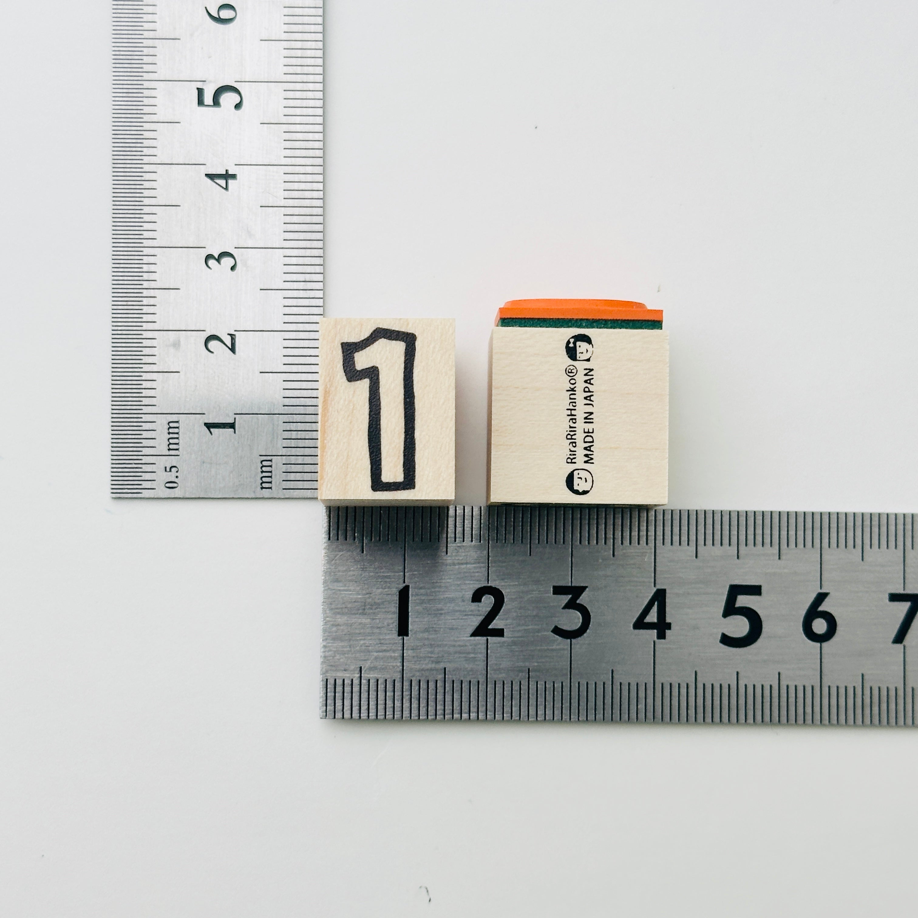 箱付【白抜き】Rira数字10本セット*ラバースタンプ ”Letters pulled out in white ”Number Set(Boxed)