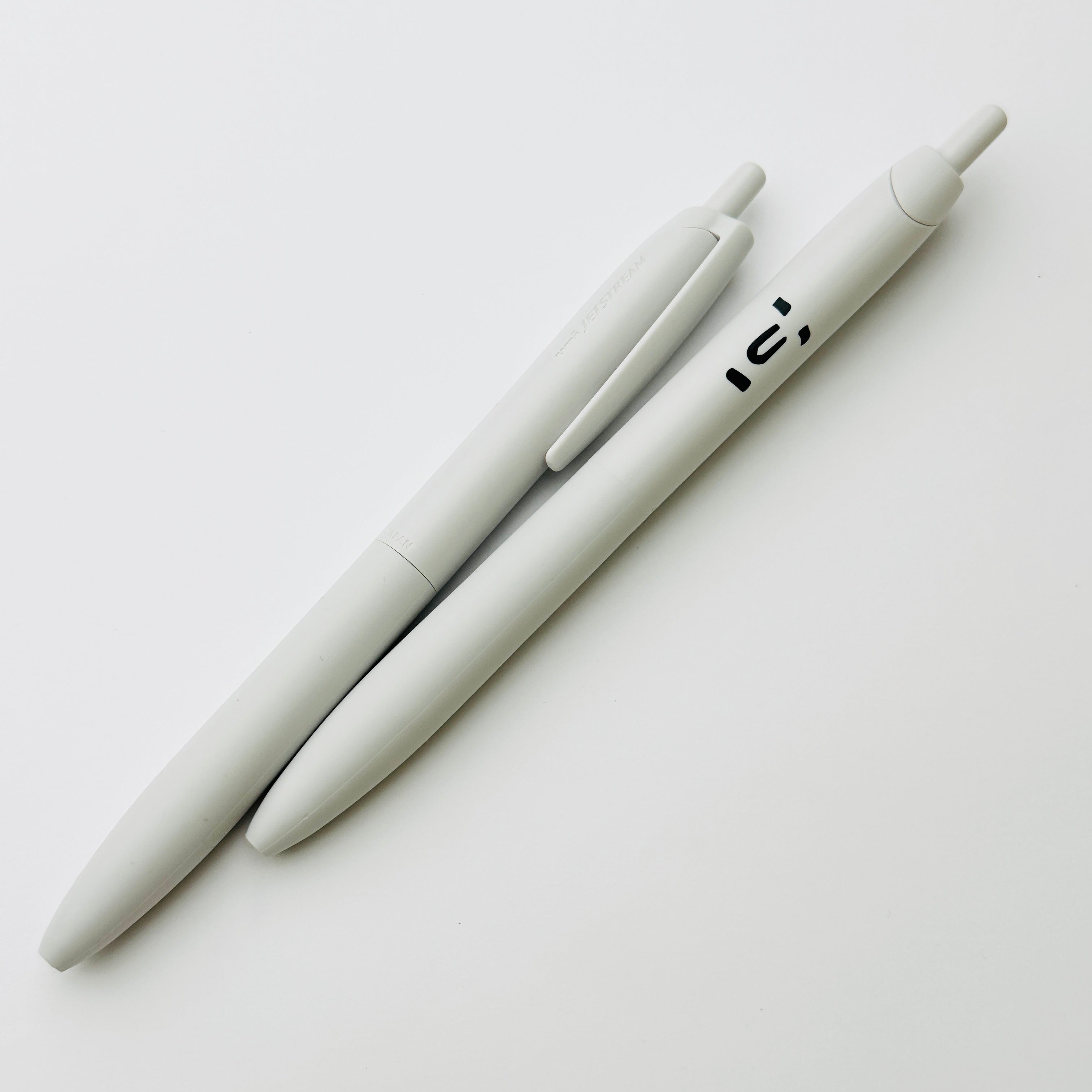 【発売開始予定2024/12/1】 りらりらはんこのぺんくんぺん　Pen-kun（JETSTREAM Lite 0.5ｍｍ）