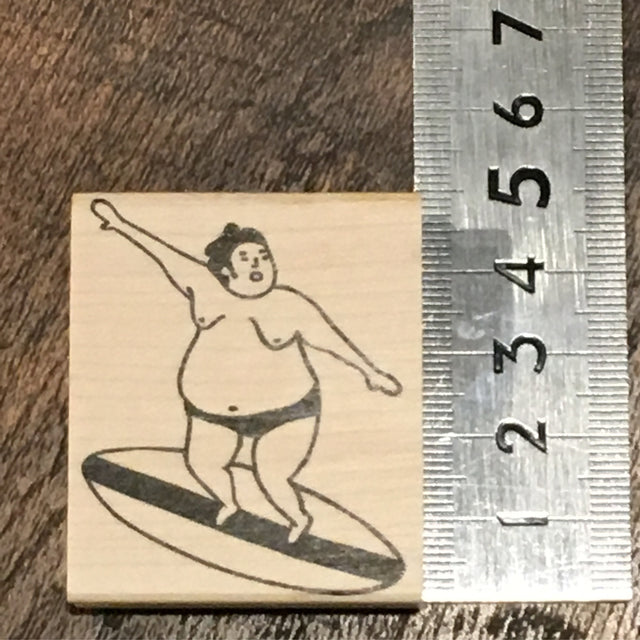 Sumo Wrestler "Surfing"