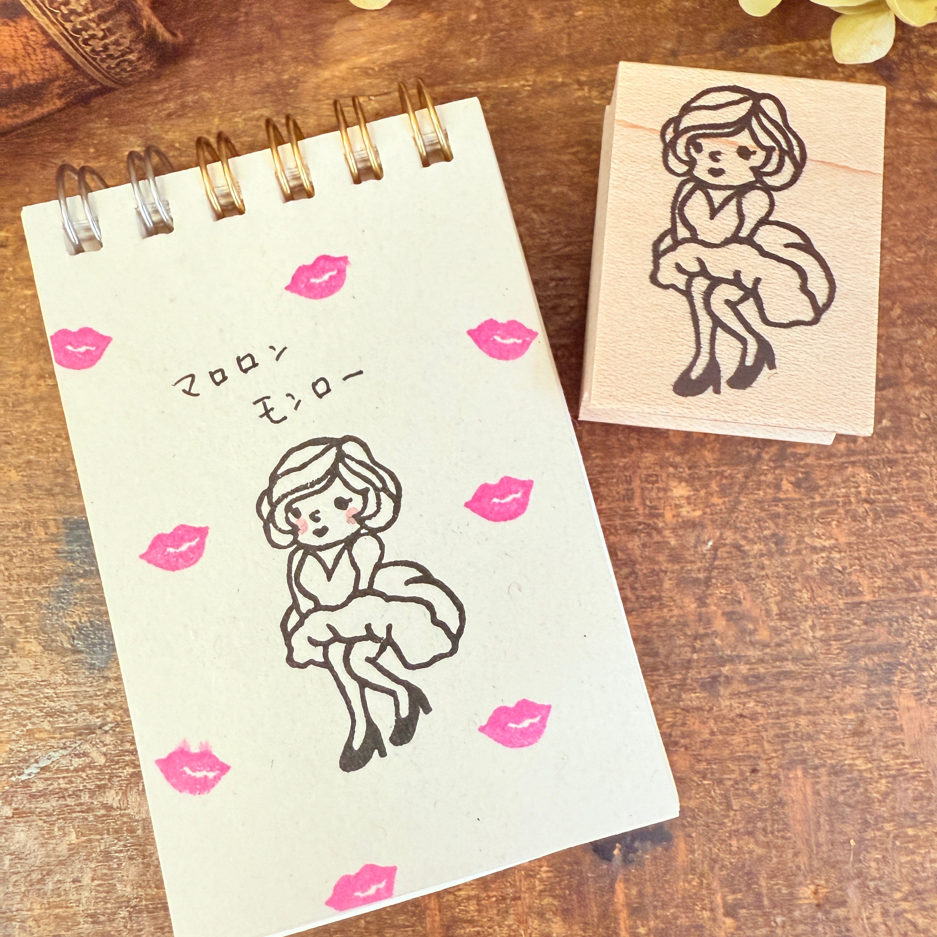 Maron-chan "Maroron Monroe"